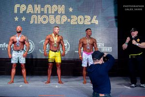 MEN'S PHYSIQUE-НОВИЧКИ